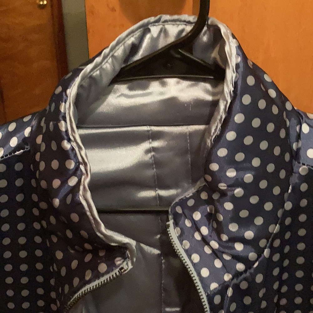 Reversible vest - Picture 8 of 9